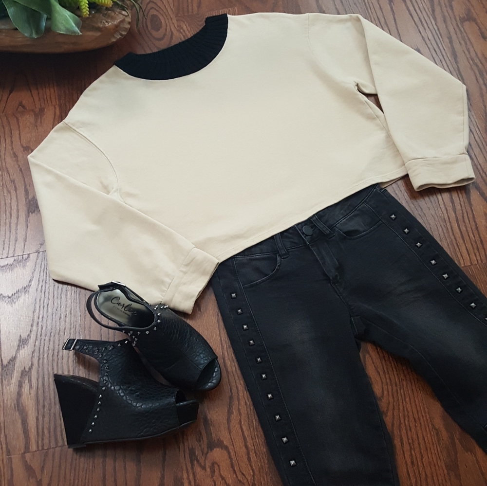 Zara Trafaluc Cropped Beige Sweater Women size S